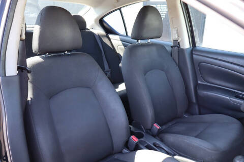 2018 Nissan Versa SV