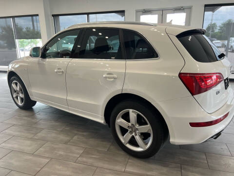 2011 Audi Q5 3.2 quattro Premium Plus
