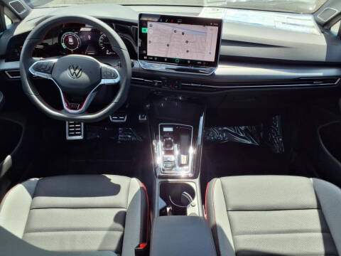 2025 Volkswagen Golf GTI SE