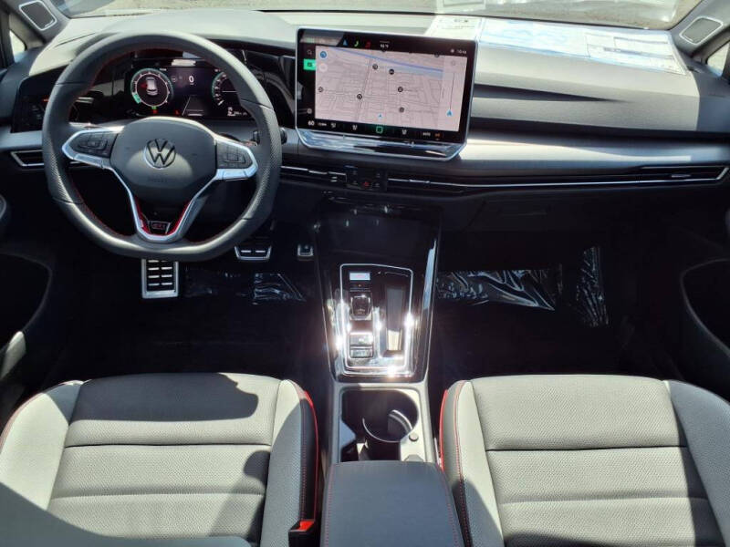 2025 Volkswagen Golf GTI SE