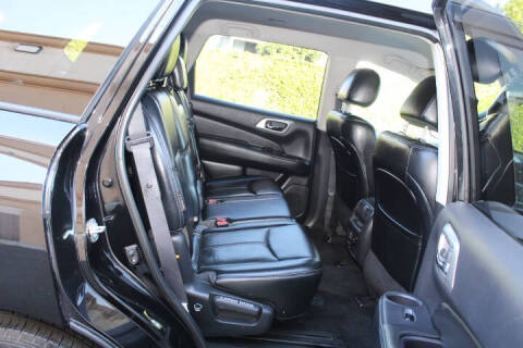 2018 Nissan Pathfinder SL