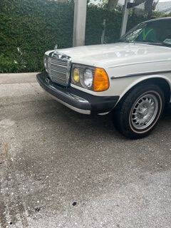 1982 Mercedes-Benz 300-Class