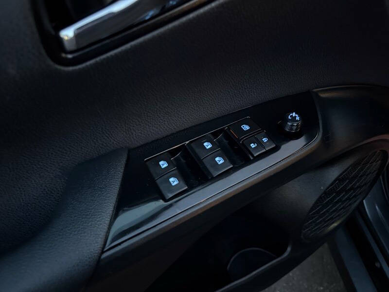 2016 Toyota Prius Three Touring