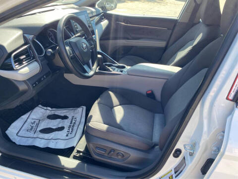 2021 Toyota Camry Hybrid LE