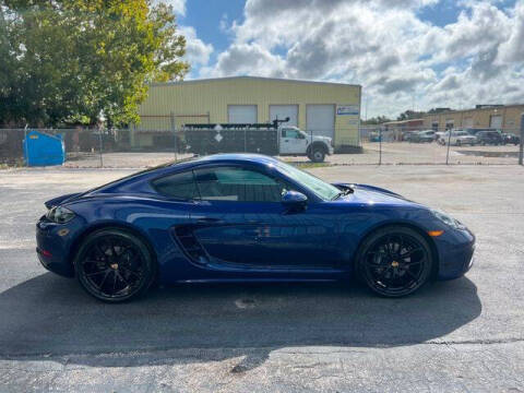 2024 Porsche 718 Cayman Style Edition