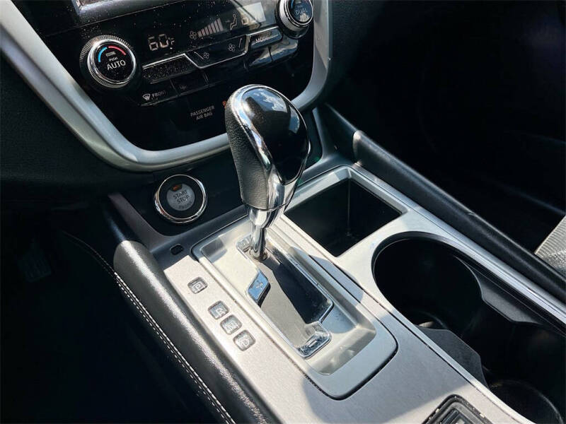 2020 Nissan Murano SL