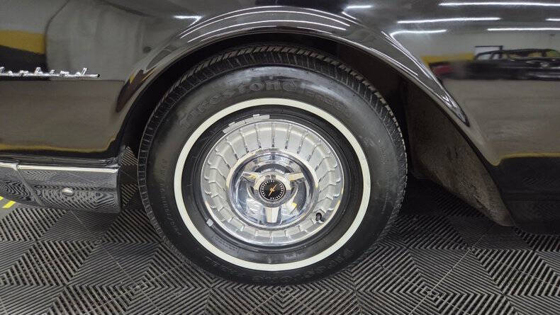 1962 Ford Thunderbird
