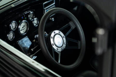 1933 Ford Super Deluxe