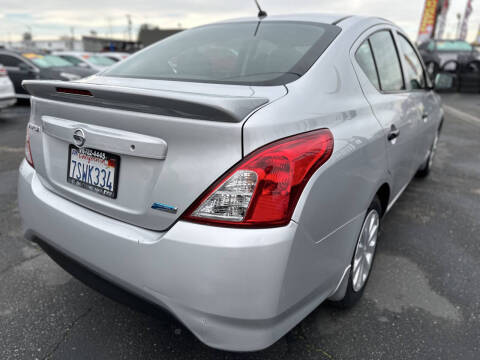 2016 Nissan Versa 1.6 S Plus
