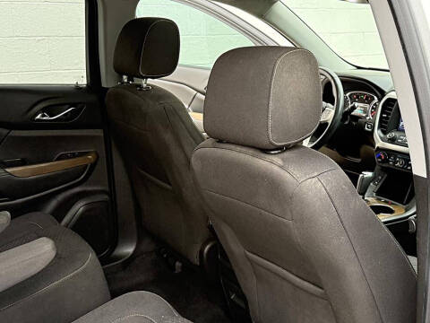 2017 GMC Acadia SLE-2