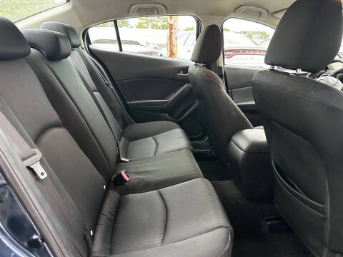 2015 Mazda MAZDA3 i Sport