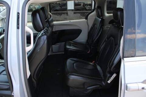 2021 Chrysler Voyager LXi