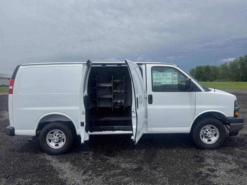 2026 Chevrolet Express 2500