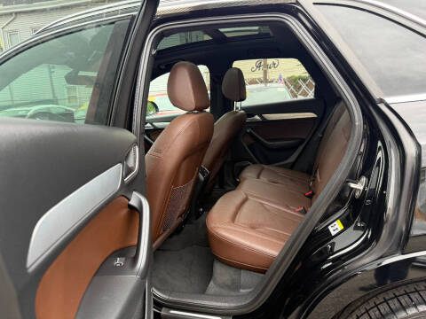 2017 Audi Q3 2.0T Prestige