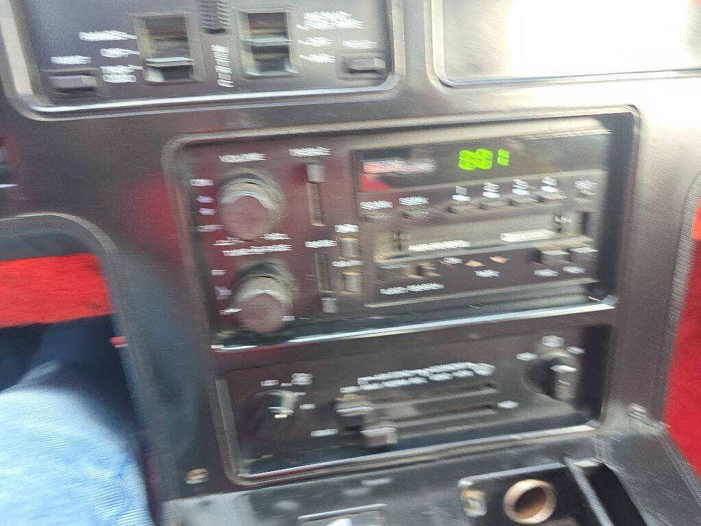 1985 Chevrolet Corvette 56