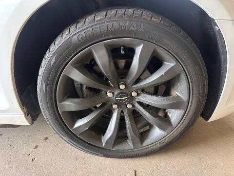 2014 Chrysler 300 S