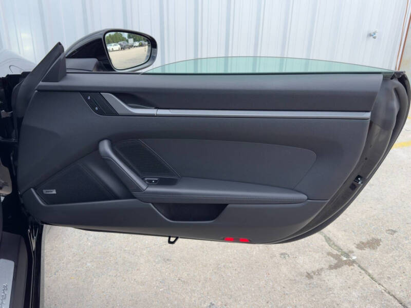 2025 Porsche 911 Carrera