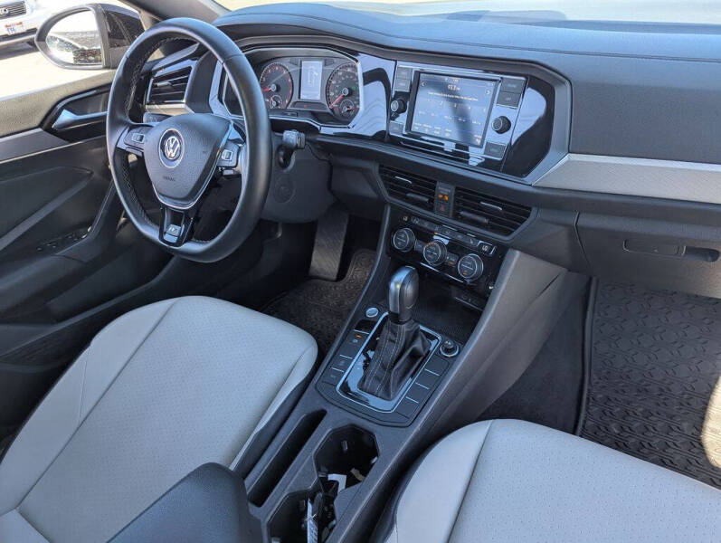 2020 Volkswagen Jetta R-Line