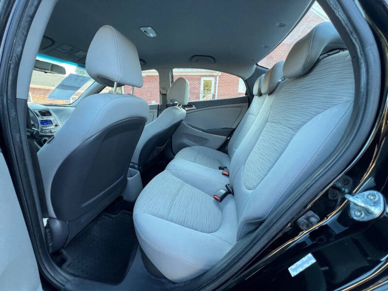 2015 Hyundai Accent GLS