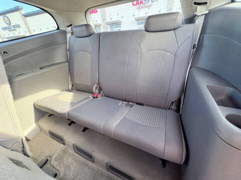 2011 Chevrolet Traverse LS