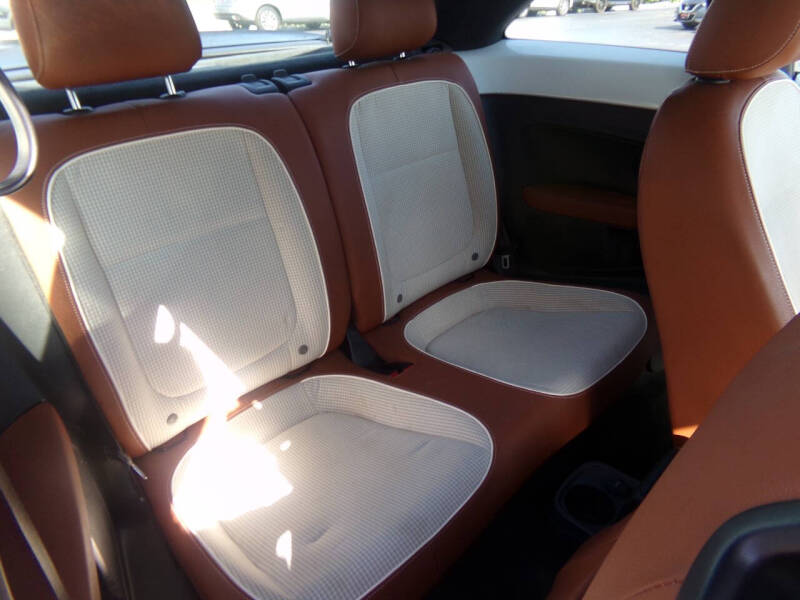 2015 Volkswagen Beetle 1.8T Classic PZEV