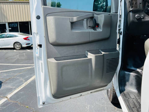 2017 Chevrolet Express 2500