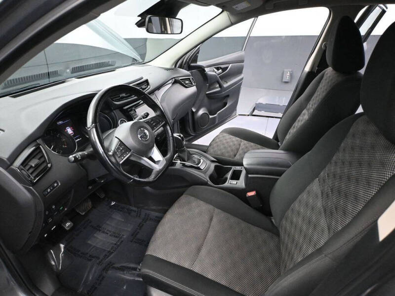 2021 Nissan Rogue Sport SV