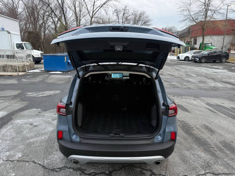 2025 Ford Escape Active