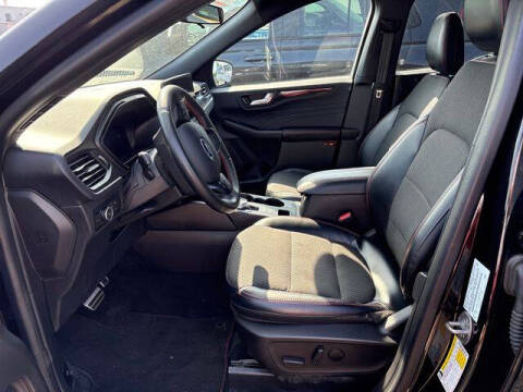 2023 Ford Escape ST-Line Select