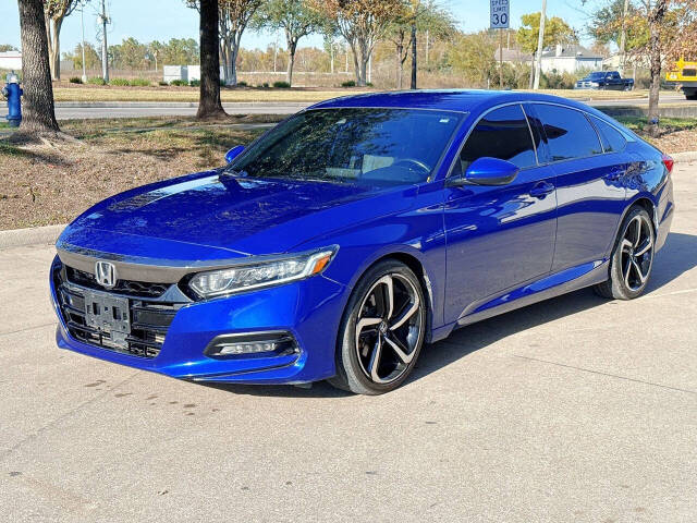 Honda Accord's photo