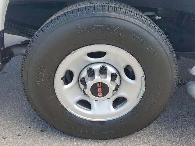 2023 GMC Savana 2500