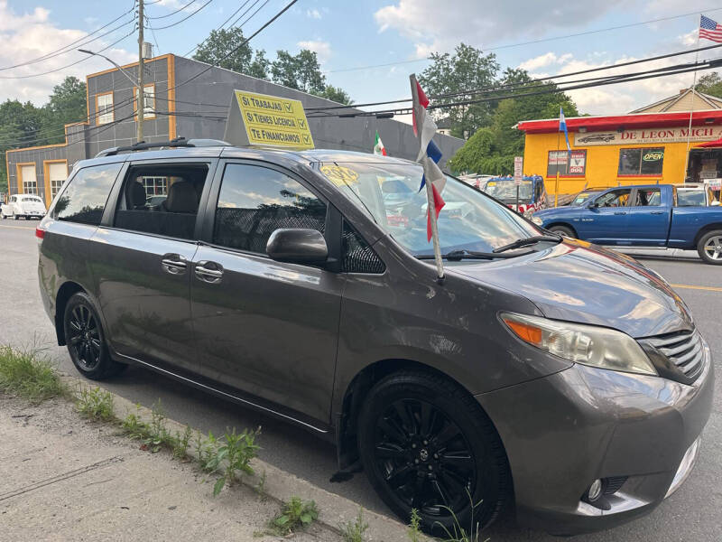 2014 Toyota Sienna XLE
