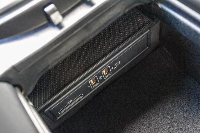 2019 Mercedes-Benz C-Class 30