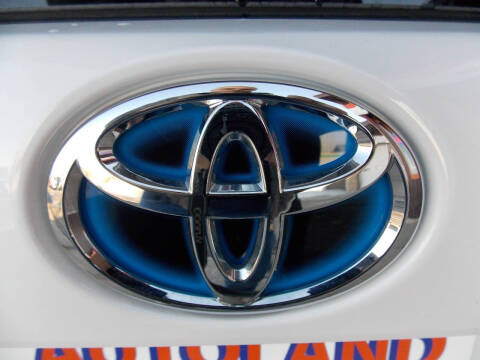 2021 Toyota Prius LE