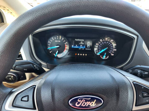 2014 Ford Fusion SE