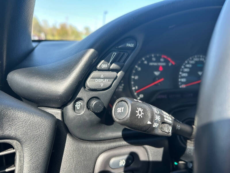 2004 Chevrolet Corvette