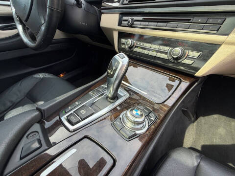 2012 BMW 5 Series 535i xDrive