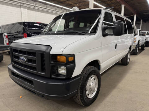 2013 Ford E-Series E-350 SD