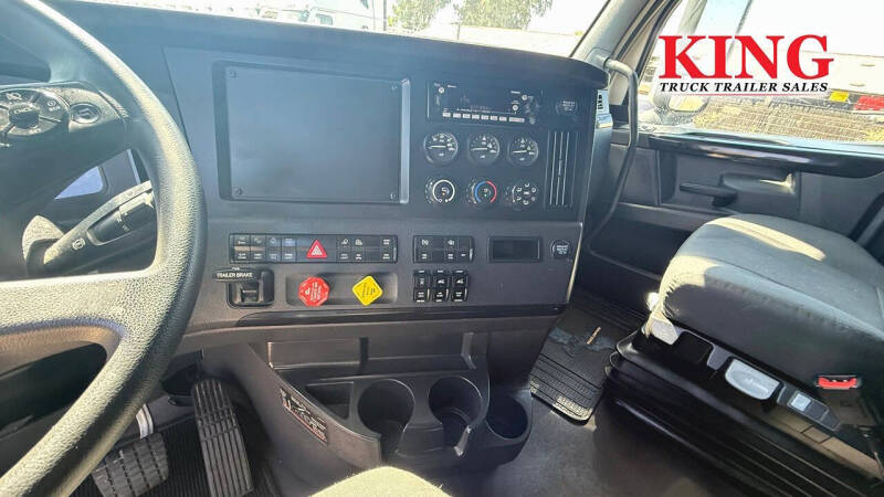 2024 Freightliner Cascadia