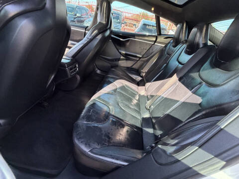 2015 Tesla Model S 85D