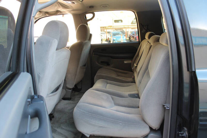 2003 GMC Yukon XL 1500 SLE