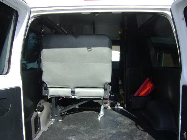 2013 Ford E-Series E-350 SD