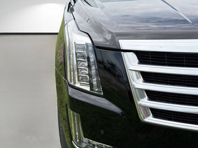 2020 Cadillac Escalade Luxury