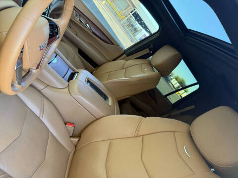 2017 Cadillac Escalade Platinum