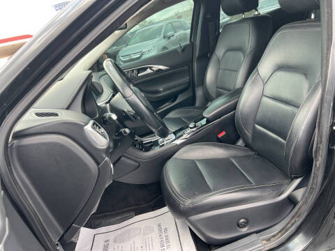 2017 Infiniti QX30