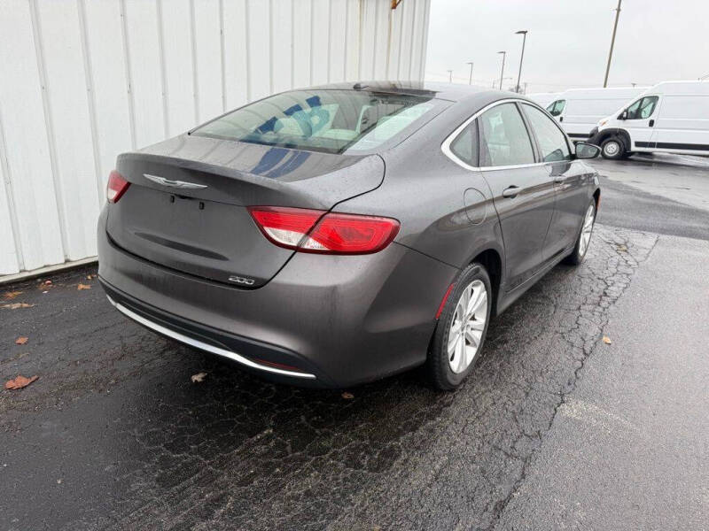 2015 Chrysler 200 Limited