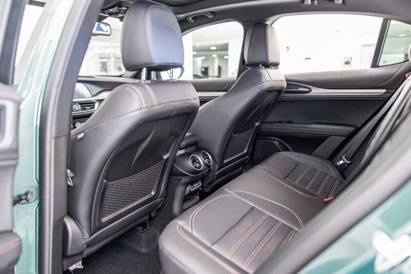 2025 Alfa Romeo Stelvio