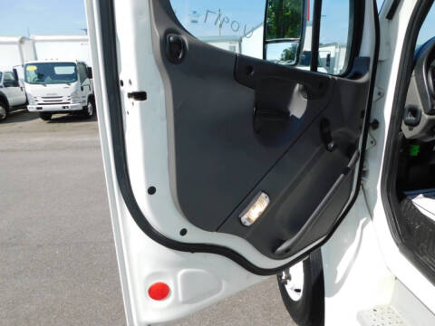 2014 Freightliner S2 Chassis