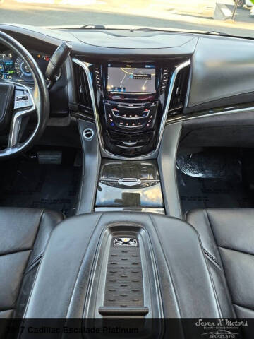 2017 Cadillac Escalade Platinum