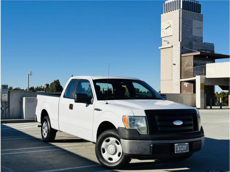 2009 Ford F-150 STX photo 16